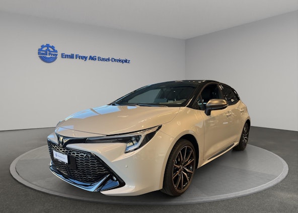 First vehicle image First vehicle image