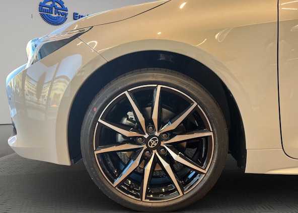 Vehicle image 9 Vehicle image 9