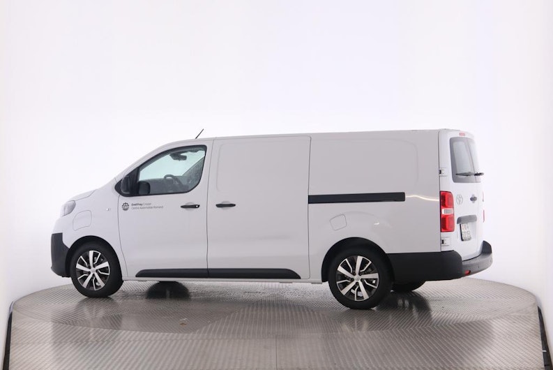 Vehicle image TOYOTA PROACE