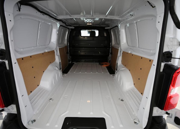 Vehicle image 11 Vehicle image 11