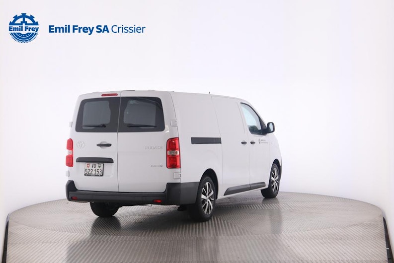 Vehicle image TOYOTA PROACE