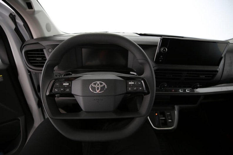 Vehicle image TOYOTA PROACE