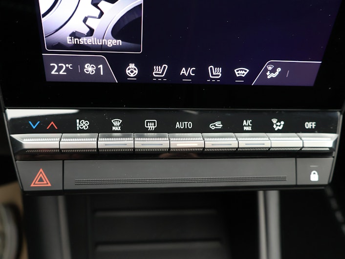 Vehicle image MITSUBISHI GRANDIS