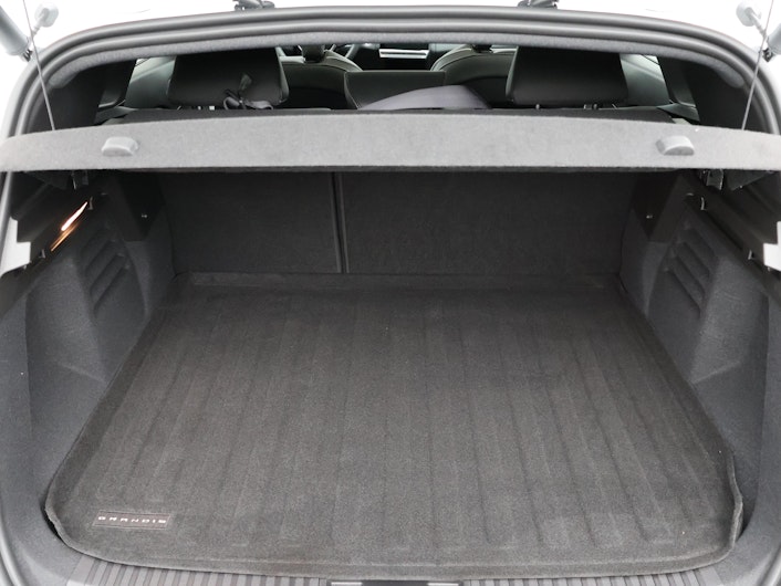 Vehicle image MITSUBISHI GRANDIS