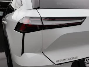 Mitsubishi Grandis 1.8 HEV Instyle ab 0.8% Leasing