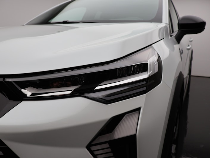 Vehicle image MITSUBISHI GRANDIS