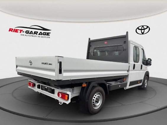 Vehicle image 3 Vehicle image 3