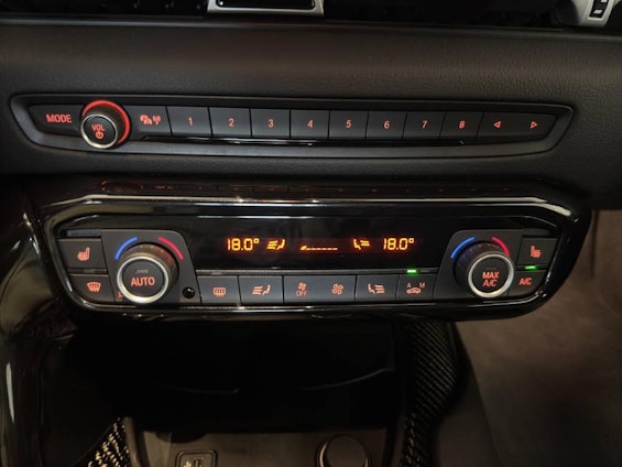 Vehicle image 11 Vehicle image 11