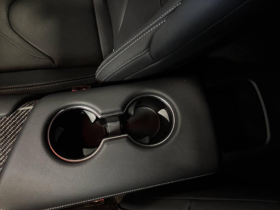 Vehicle image 15 Vehicle image 15