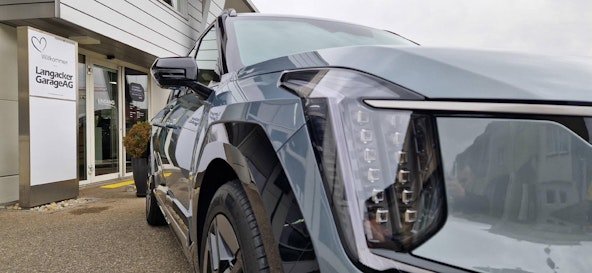 Vehicle image 15 Vehicle image 15