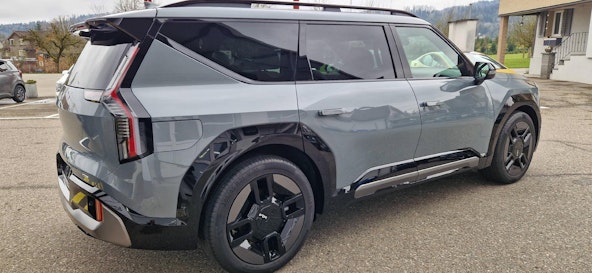 Vehicle image 12 Vehicle image 12