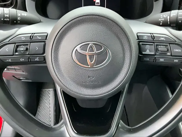 Toyota Yaris 1.5 VVT-i HSD Trend