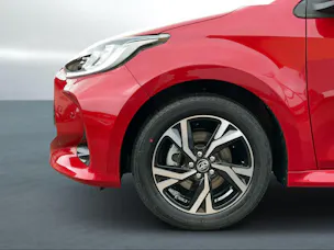 Toyota Yaris 1.5 VVT-i HSD Trend