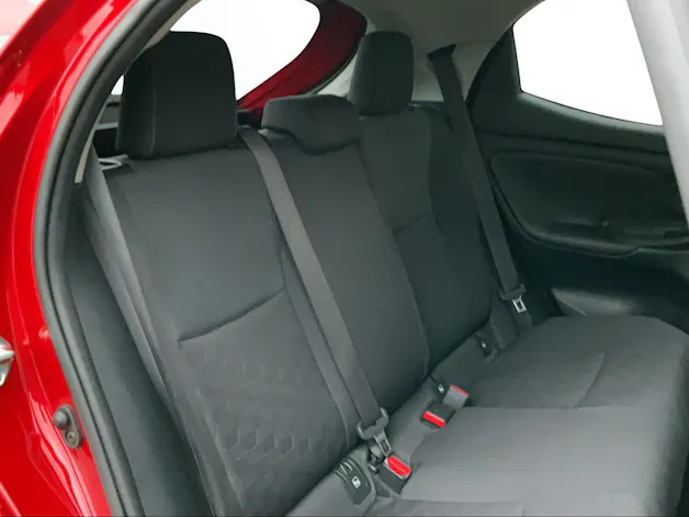 Toyota Yaris 1.5 VVT-i HSD Trend