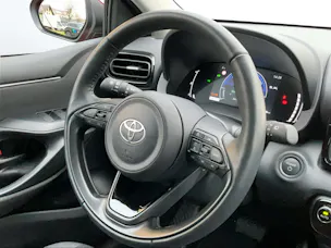 Toyota Yaris 1.5 VVT-i HSD Trend