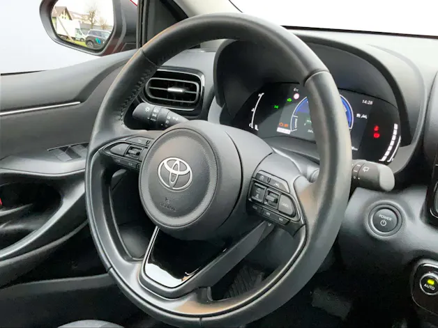 Toyota Yaris 1.5 VVT-i HSD Trend