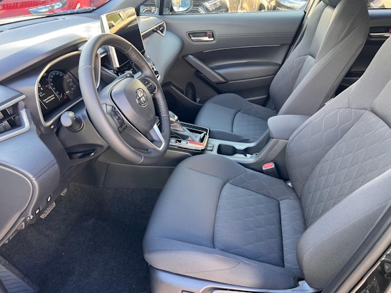 Vehicle image 8 Vehicle image 8