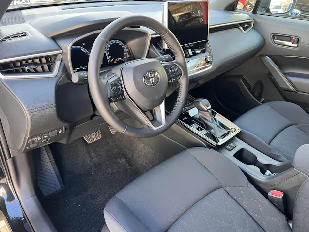 Toyota Corolla Cross 2.0 HSD Trend AWD-i