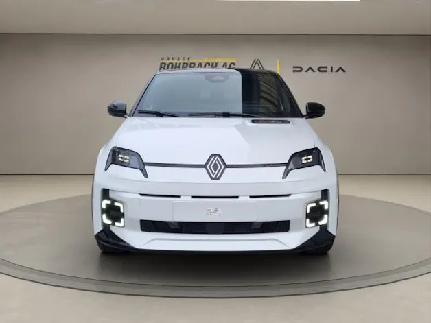 Renault R5 E-Tech Comfort Range iconic five