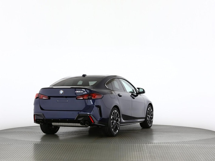 Vehicle image BMW 2 SERIES