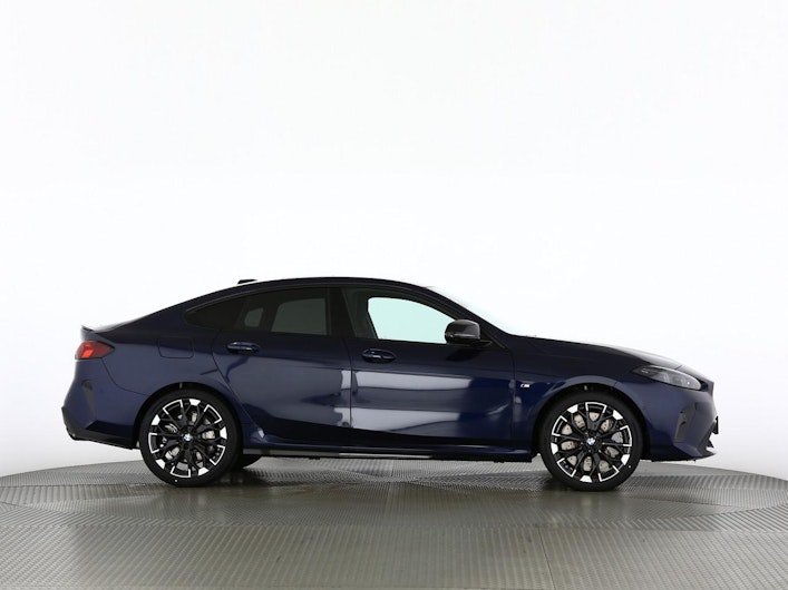 Vehicle image BMW 2 SERIES