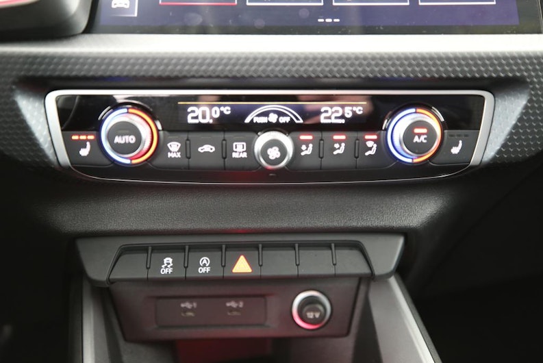 Vehicle image AUDI A1