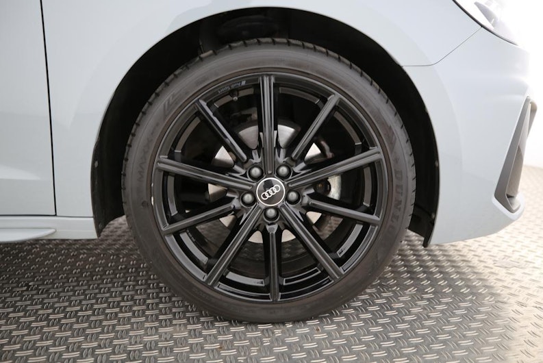 Vehicle image AUDI A1