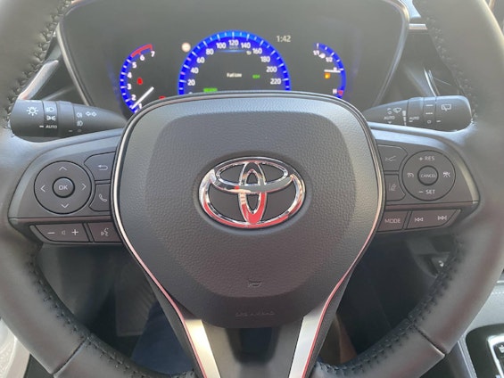 Vehicle image 6 Vehicle image 6