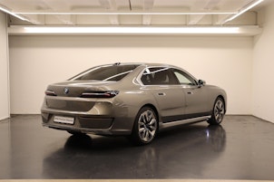 Vehicle image BMW i7 xDrive60