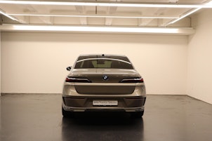 Vehicle image BMW i7 xDrive60
