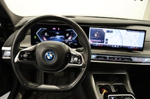 Vehicle image BMW i7 xDrive60