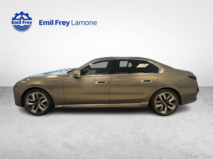 Vehicle image BMW i7