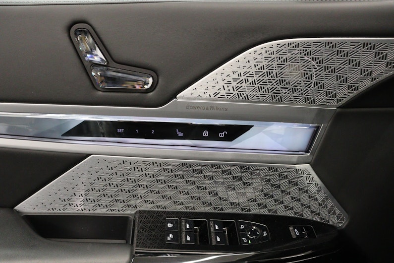 Vehicle image BMW i7