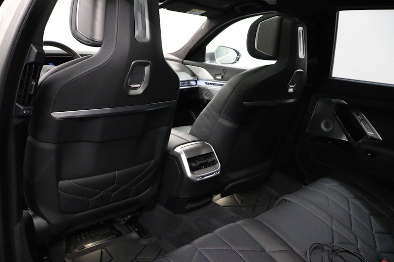 Vehicle image BMW i7