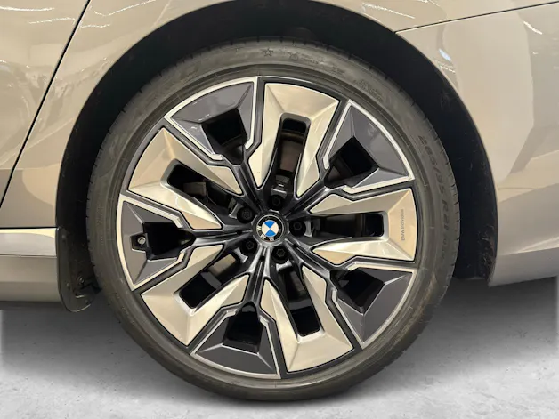 BMW i7 xDrive60