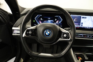 Vehicle image BMW i7 xDrive60