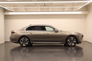 Vehicle image BMW i7 xDrive60