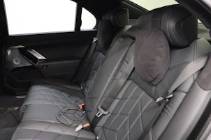 Vehicle image BMW i7 xDrive60