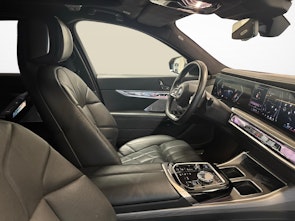 Vehicle image BMW i7 xDrive60