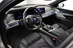 Vehicle image BMW i7 xDrive60
