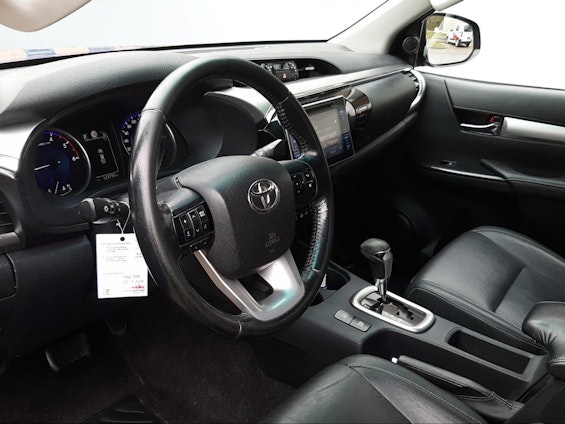 Vehicle image 8 Vehicle image 8