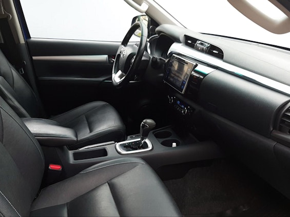 Vehicle image 14 Vehicle image 14