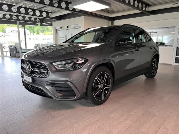 Mercedes-Benz GLA 250 Swiss Star AMG Line 4matic