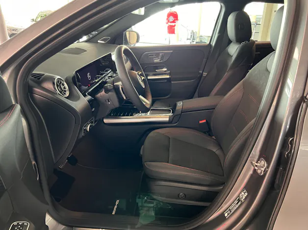 Mercedes-Benz GLA 250 Swiss Star AMG Line 4matic