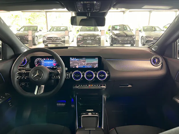 Mercedes-Benz GLA 250 Swiss Star AMG Line 4matic