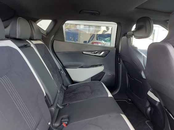 Vehicle image 21 Vehicle image 21