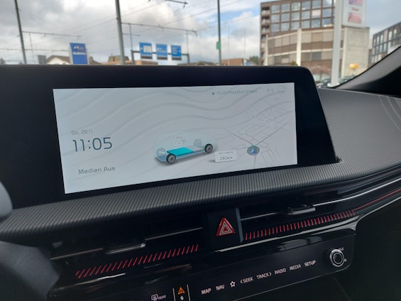 Vehicle image 16 Vehicle image 16