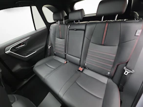 https://vehicle.imgix.net/4090601/68422d08-f44e-42fa-91c9-021849d88410.jpg