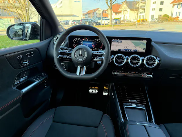 Mercedes-Benz B 200 AMG Line
