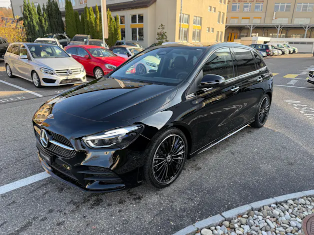 Mercedes-Benz B 200 AMG Line